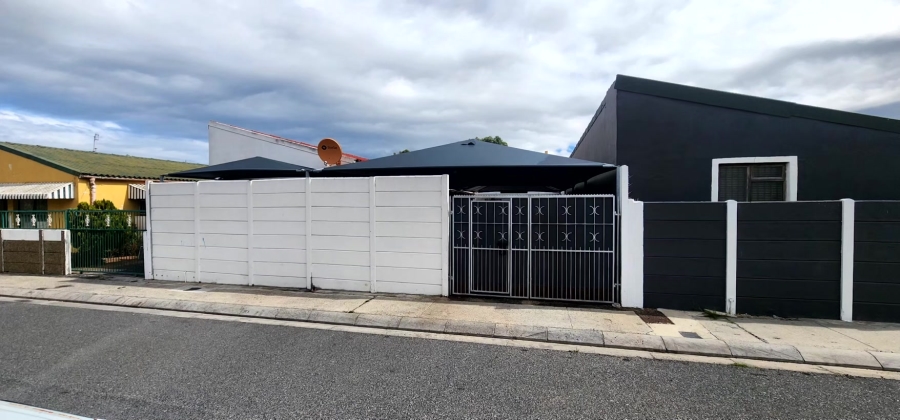 3 Bedroom Property for Sale in Westridge Western Cape